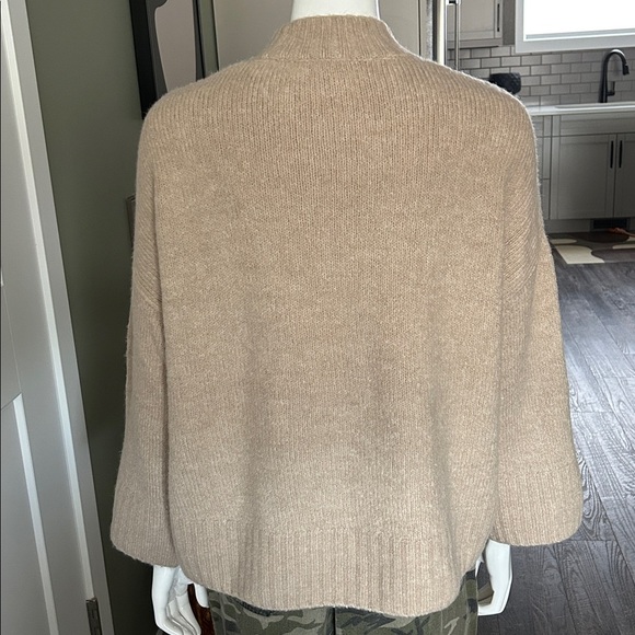 H&M Bert n’ Ernie Mock Neck Sweater NWOT - Picture 9 of 13